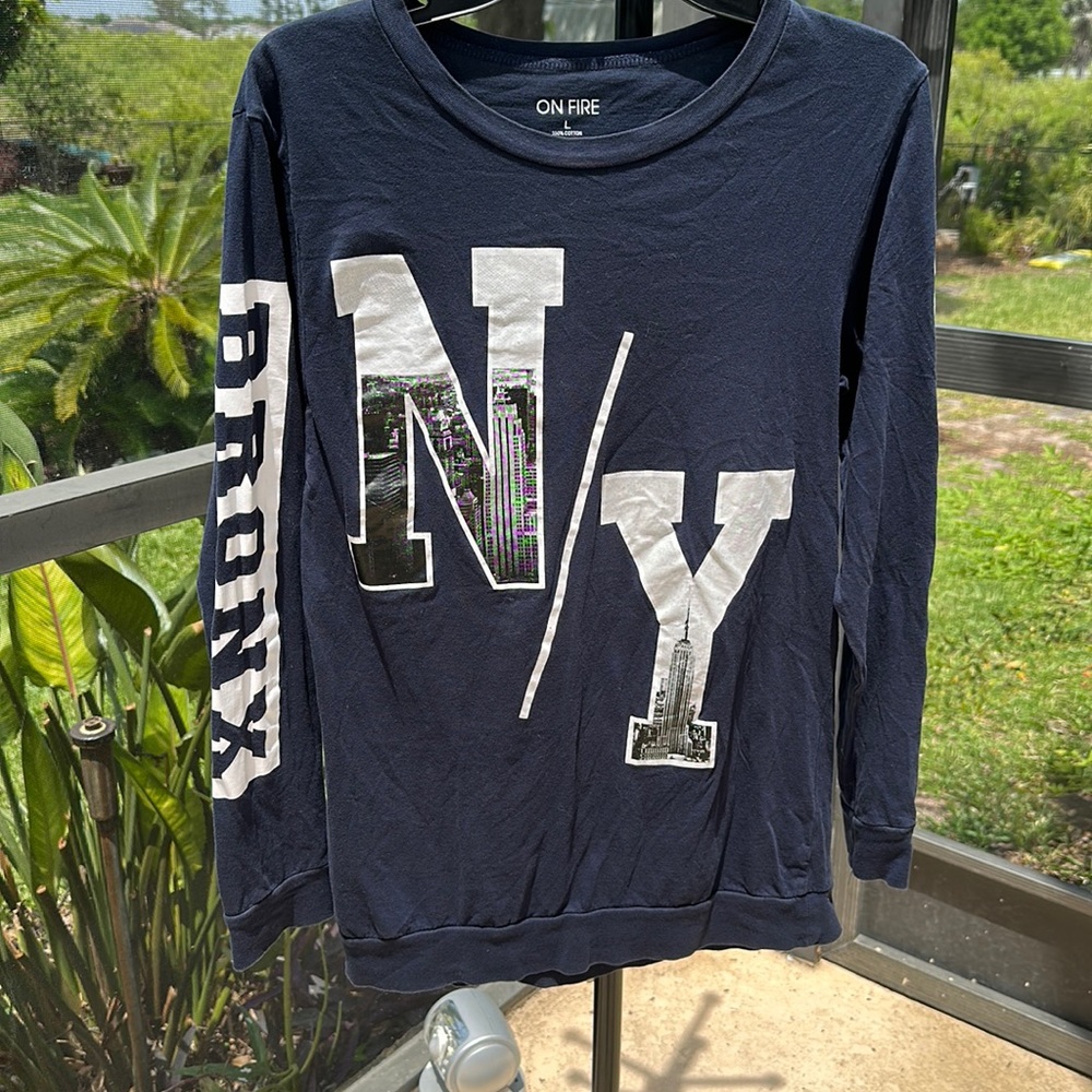 On fire long sleeve New York Brooklyn / Bronx cotton shirt large